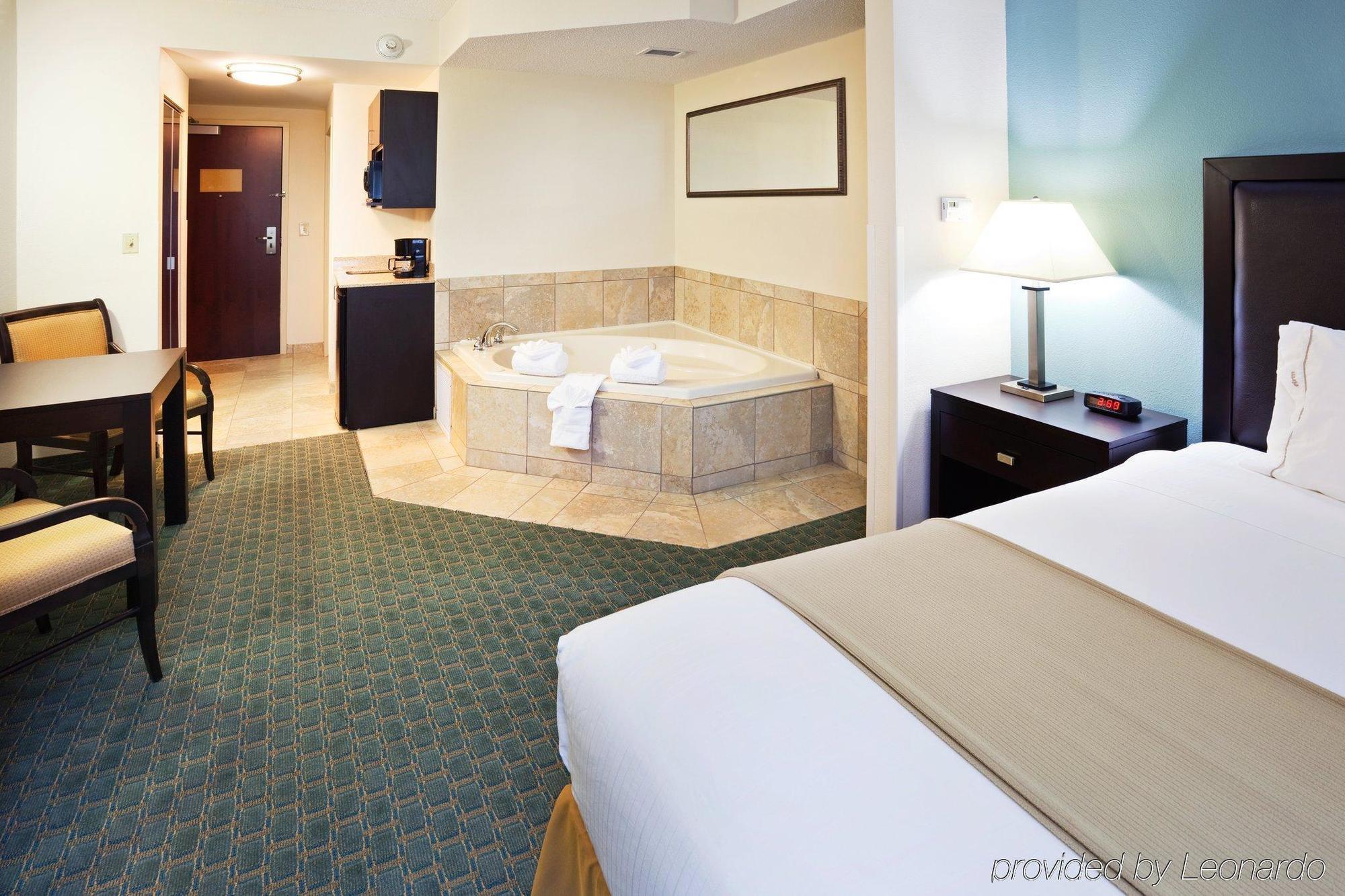 Holiday Inn Express & Suites Lebanon-Nashville Area By Ihg Phòng bức ảnh